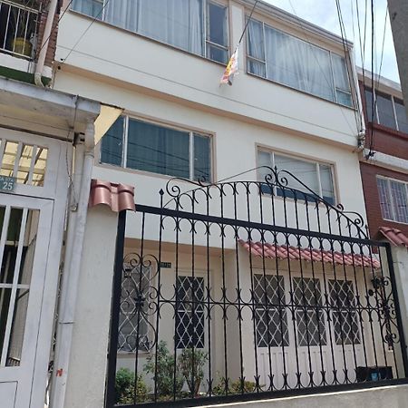 Moraldur Hotel Bogota Bagian luar foto